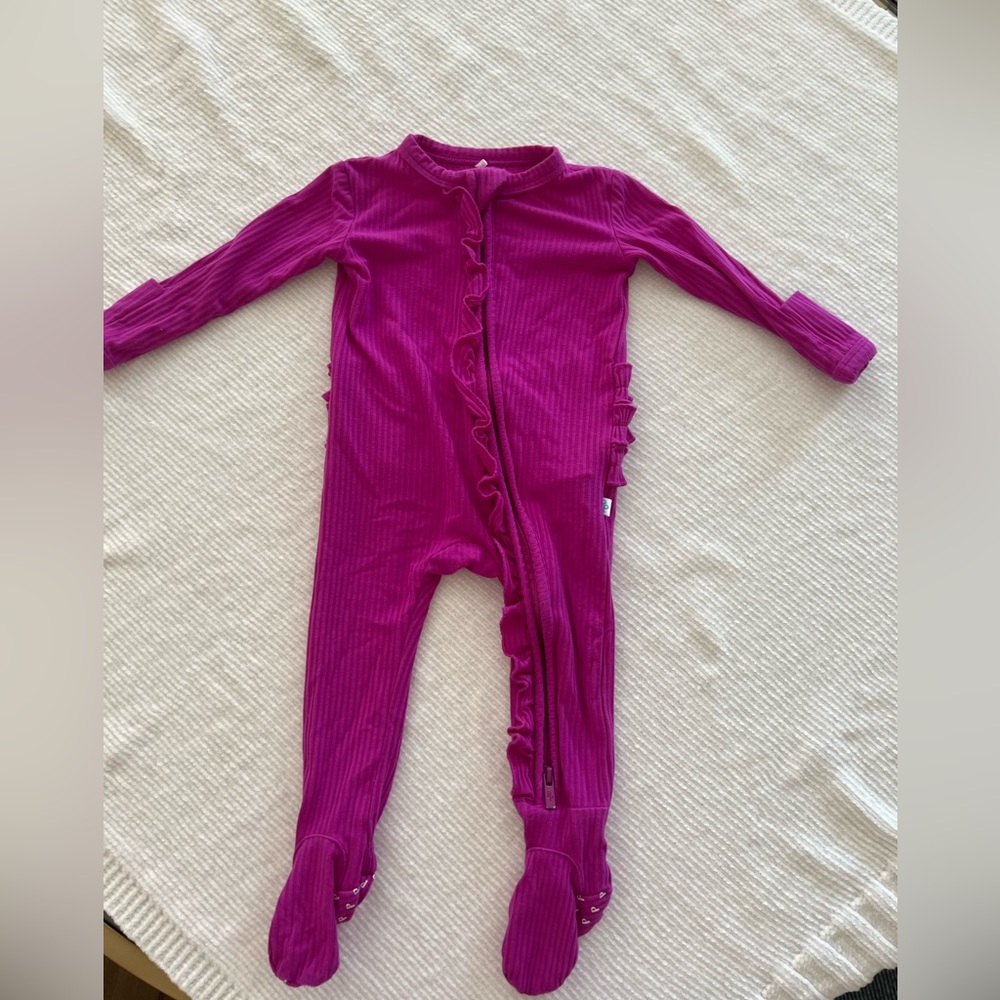 Posh peanut pink/purple sleeper - like new